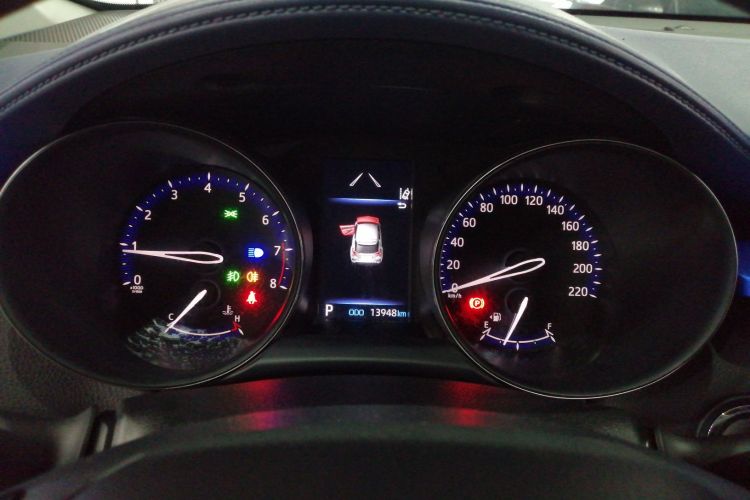 丰田C-HR 2021款 2.0L 豪华版局部细节14