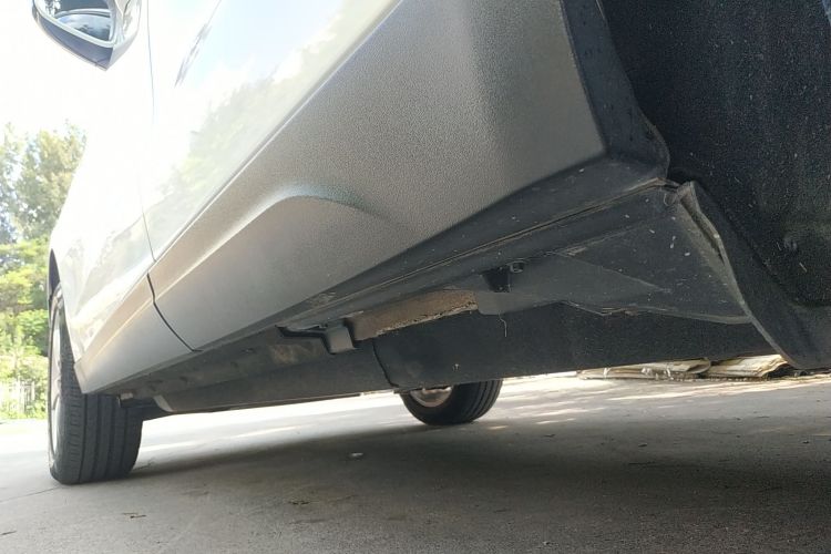 奥迪Q5 2017款 40 TFSI 进取型机舱底盘30