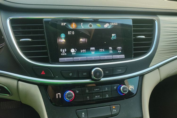 别克 君越 2016款 30H 精英型局部细节16