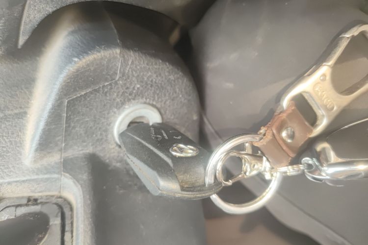 长安凯程 长安睿行M90 2018款 2.0L超值型高顶对开门6座4G94S中控内饰7001