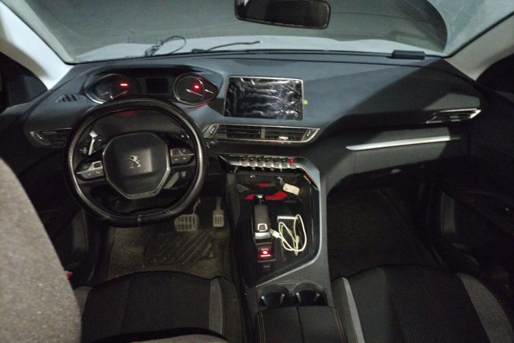 标致4008 2017款 350THP 舒适版中控内饰12