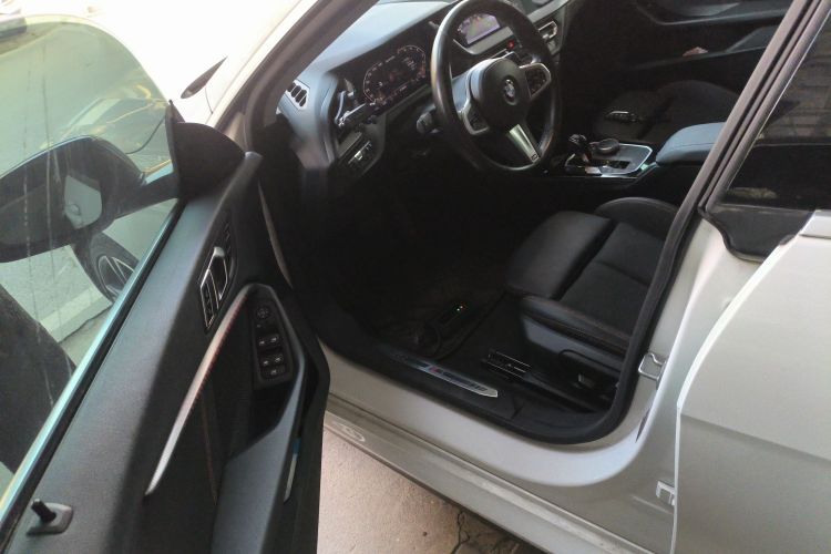 宝马2系(进口) 2021款 225i 四门轿跑车 M运动套装中控内饰20