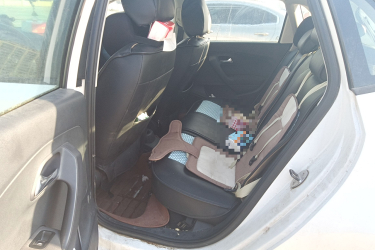 大众 Polo 2016款 1.4L 手动风尚型中控内饰21