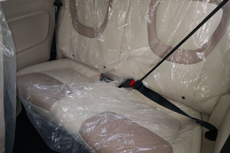 五菱汽车 宏光MINIEV 2024款 第三代 215km 青春版中控内饰21