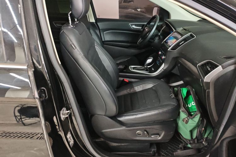 福特 锐界 2016款 EcoBoost 245 两驱铂锐型 7座局部细节41