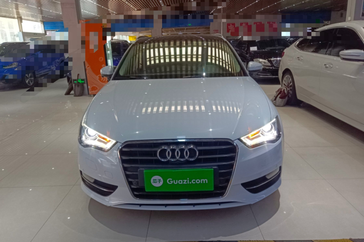 奥迪A3 2016款 Sportback 35 TFSI 风尚型车身外观2