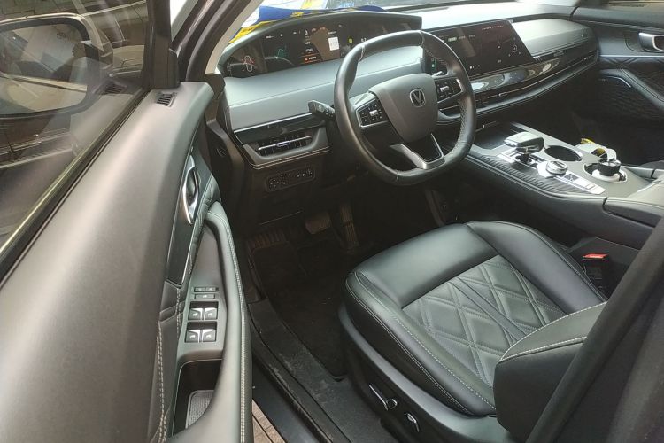 长安UNI-K 2024款 2.0T 两驱全球行版中控内饰20