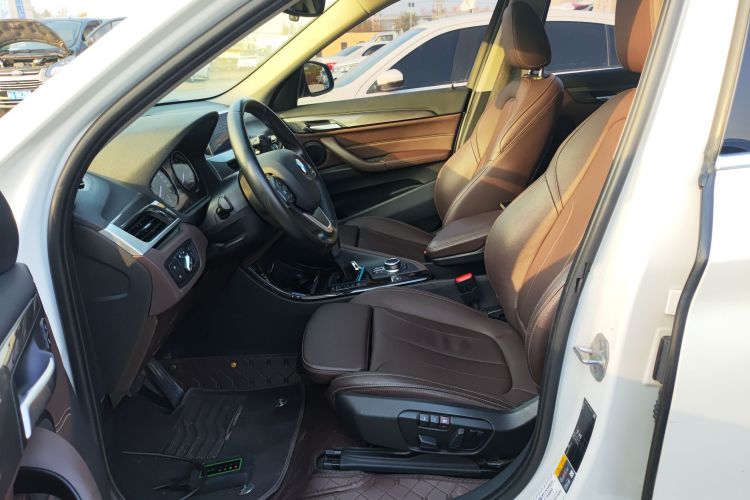 宝马X1新能源 2019款 xDrive25Le 里程升级版中控内饰19