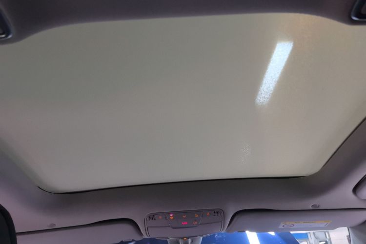 奔驰C级 2020款 改款 C 260 L 运动版中控内饰22