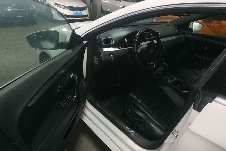 一汽-大众CC 2016款 1.8TSI 尊贵型中控内饰7003