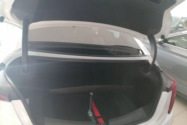 凯迪拉克CT5 2020款 28T 时尚型局部细节23