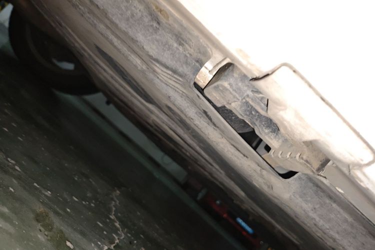 奔驰C级 2019款 改款 C 260 L 运动版局部细节9002