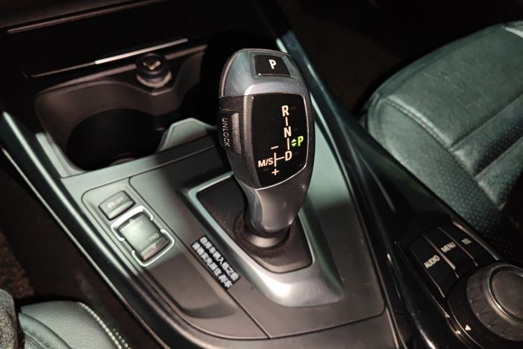 宝马1系(进口) 2013款 改款 116i 都市型局部细节18