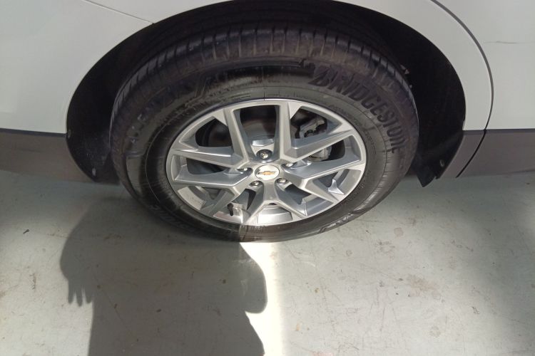 雪佛兰 探界者 2022款 535T 驰界版车身外观6008