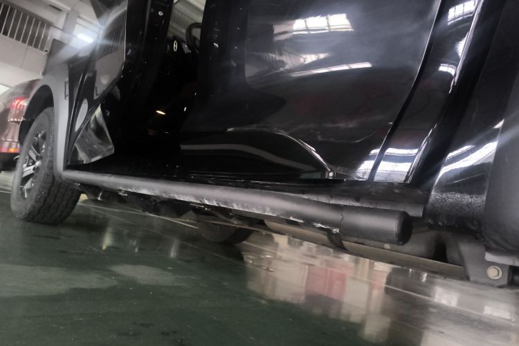 长城 炮 2023款 2.0T越野版自动汽油四驱高阶版机舱底盘30