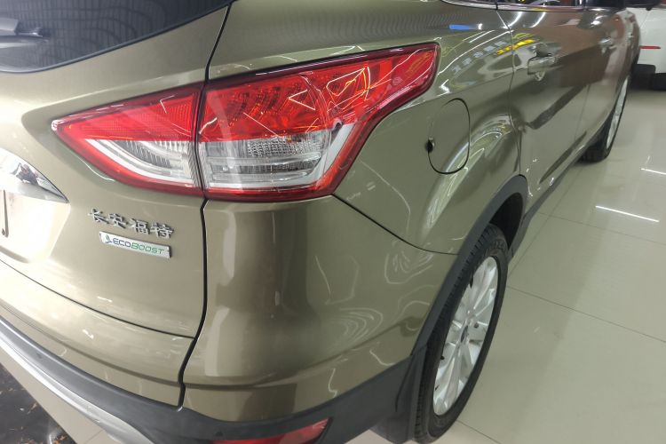 福特 翼虎 2015款 1.5L GTDi 两驱风尚型车身外观9