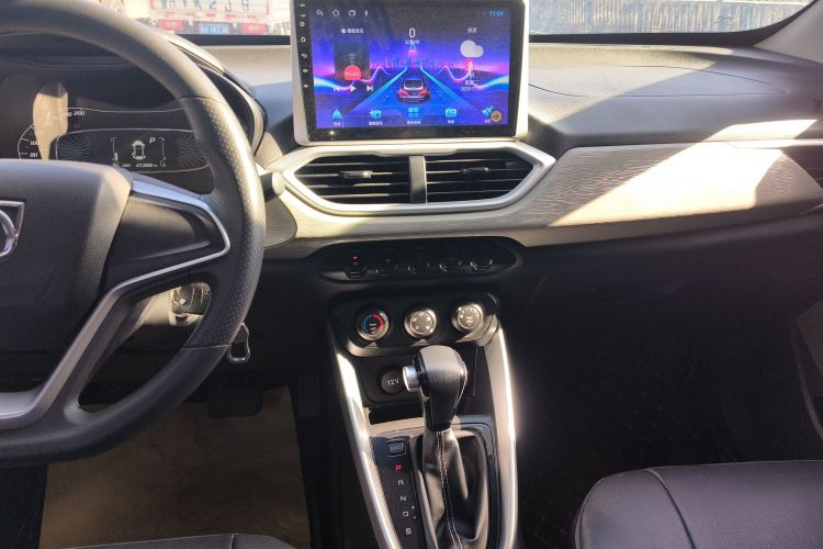 宝骏510 2019款 1.5L CVT劲享型 国VI中控内饰16