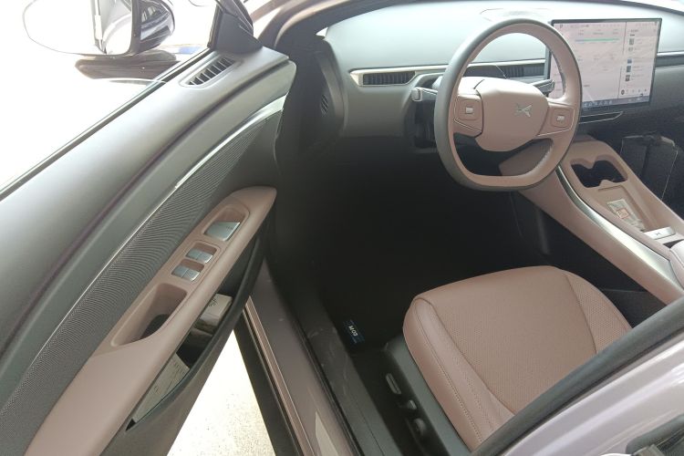 小鹏MONA M03 2025款 600 超长续航 Max中控内饰7003