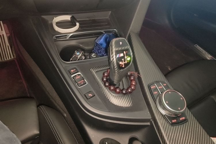 宝马3系 2019款 320i M运动曜夜版中控内饰18