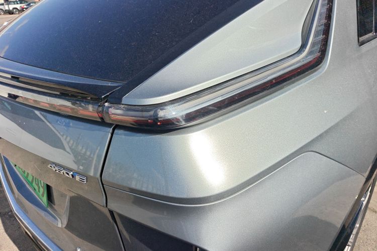 凯迪拉克 IQ锐歌 2022款 后驱长续航尊贵版车身外观6006