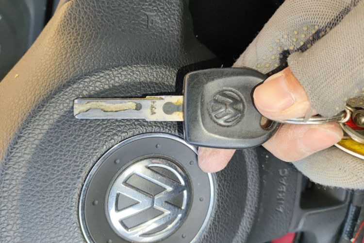 大众 捷达 2013款 1.6L 手动时尚型中控内饰11