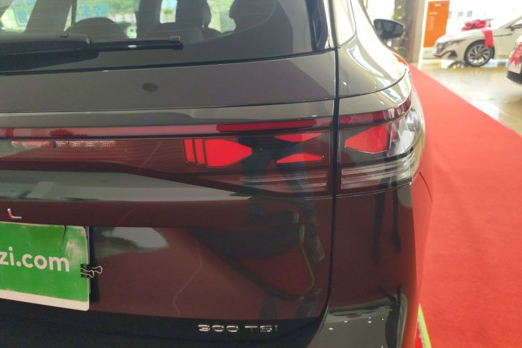 大众 2025款 探岳L 300TSI 两驱精英车身外观6006