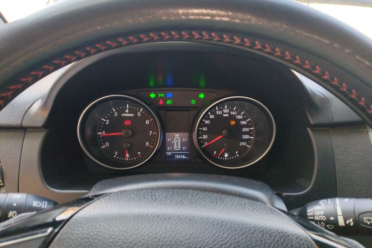 哈弗H6 2013款 运动版 1.5T 手动两驱精英型局部细节14