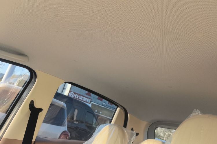 五菱汽车 宏光MINIEV 2025款 四门版 进阶款中控内饰22