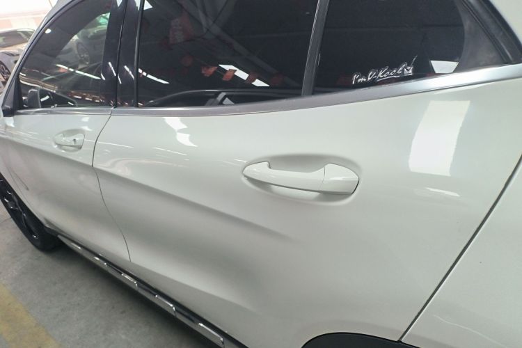 奔驰GLA 2019款 GLA 200 时尚型车身外观4