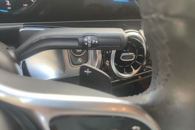 奔驰GLB 2020款 GLB 200 动感型局部细节18