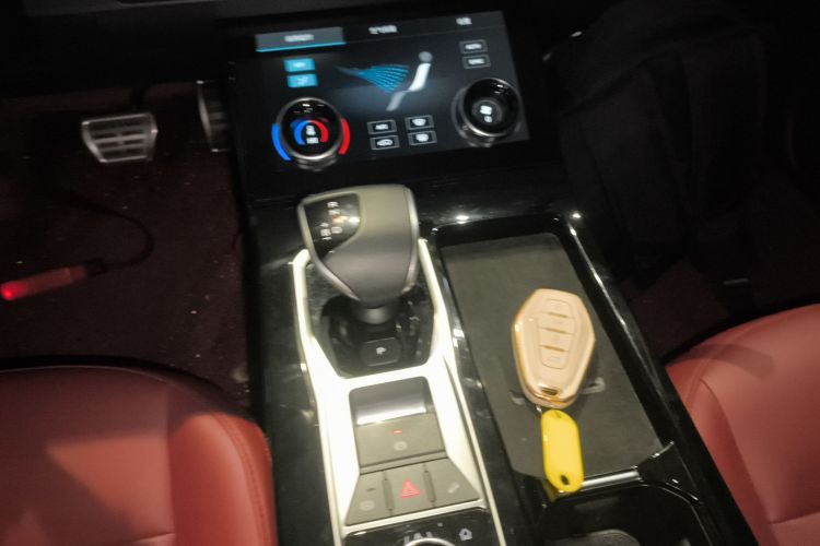 捷途X70 C-DM 2024款 远航版PRO 5座中控内饰18