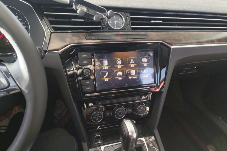 大众 迈腾 2019款 330TSI DSG 豪华型 国VI中控内饰16