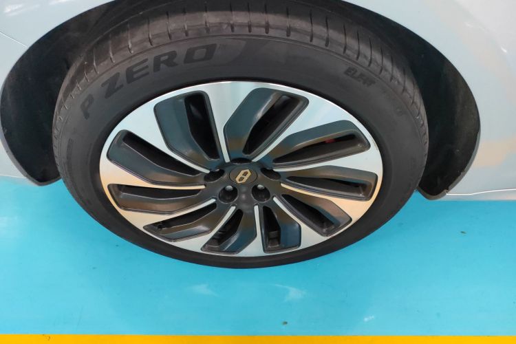 鸿蒙智行 问界M5 2022款 增程四驱旗舰版车身外观6007