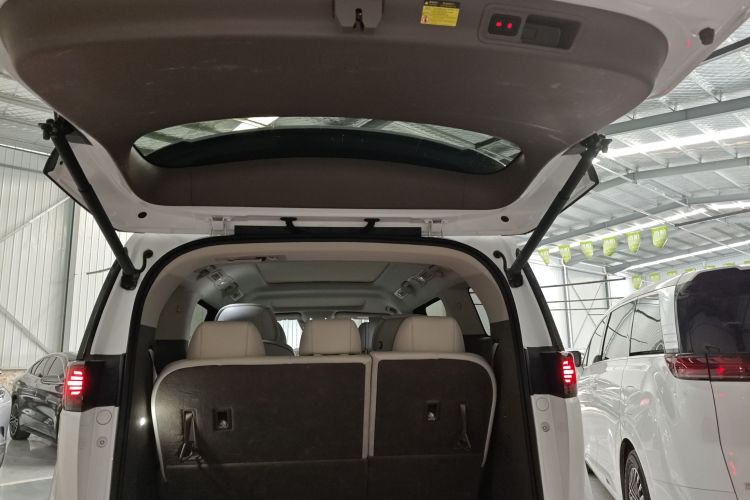 腾势D9 2022款 DM-i 1040 尊贵型机舱底盘23