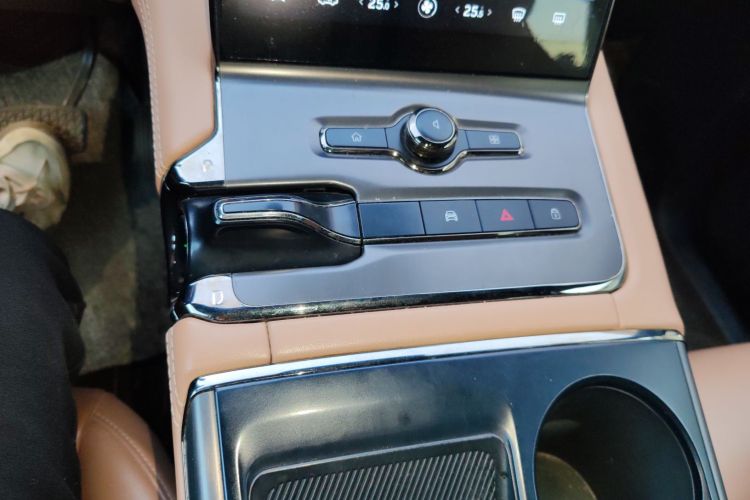 蔚来ES6 2020款 420KM 运动版中控内饰18