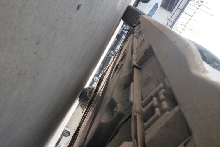 丰田 凌尚 2023款 2.0L 豪华版局部细节9001