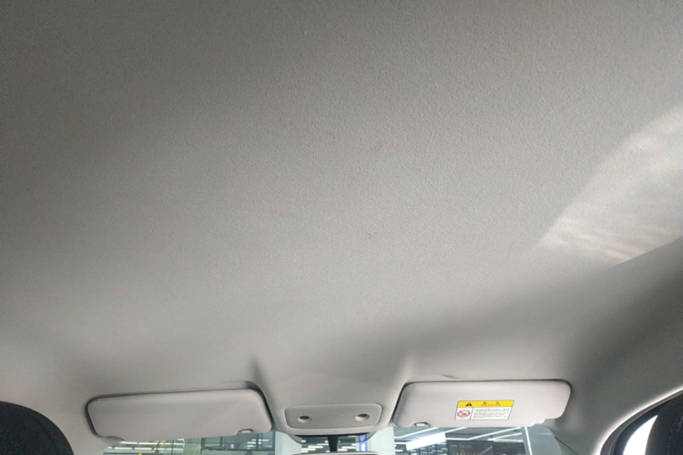 零跑汽车 零跑T03 2021款 400轻享版 三元锂中控内饰22