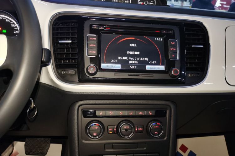 大众 甲壳虫 2014款 1.4TSI R-Line局部细节16