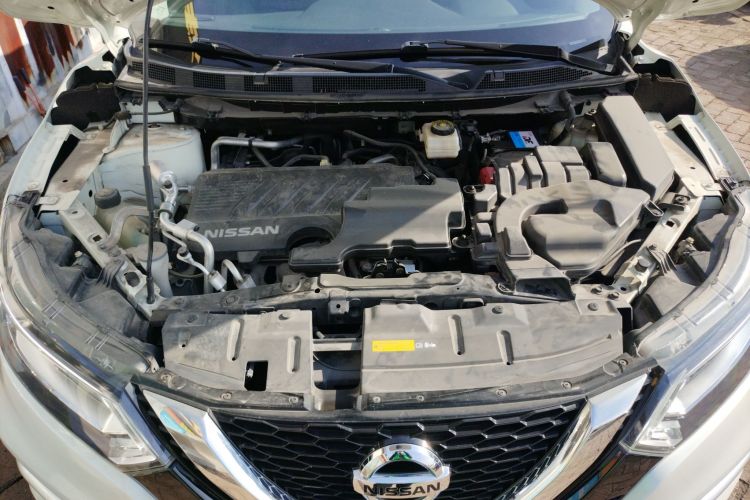 日产 逍客 2021款 2.0L CVT豪华版机舱底盘24