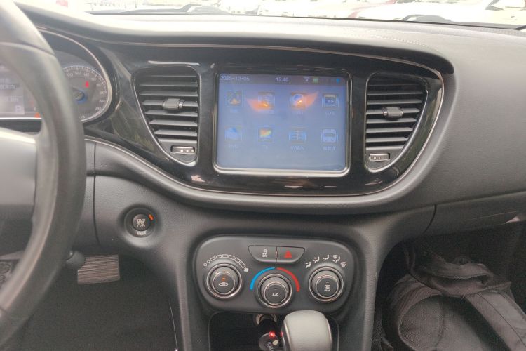 菲亚特 致悦 2014款 1.4T 自动舒适版中控内饰16