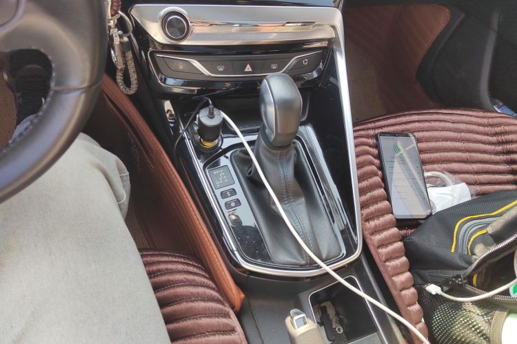 标致308 2019款 230THP 自动豪华版 国V局部细节18