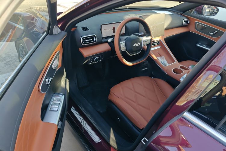 奇瑞风云 风云A9L 2025款 260超长续航尊贵版中控内饰19