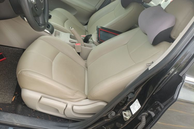 日产 轩逸 2019款 1.6XE CVT舒适版 国VI中控内饰19