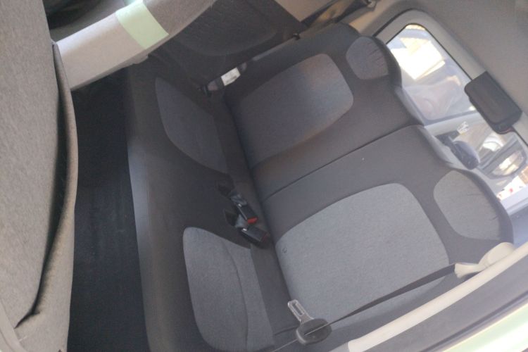 五菱汽车 宏光MINIEV 2021款 马卡龙时尚款 磷酸铁锂中控内饰21