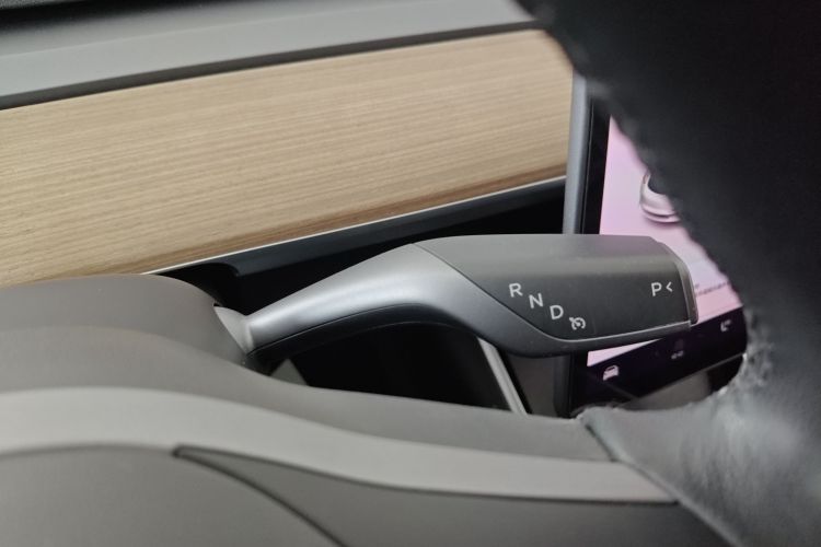 特斯拉 Model 3 2019款 标准续航后驱升级版中控内饰18