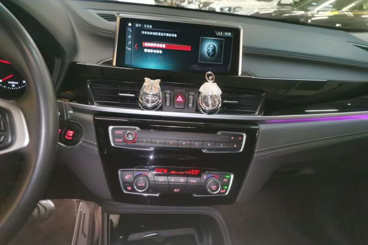 宝马X2(进口) 2019款 sDrive25i 领先型M越野套装 国VI中控内饰16