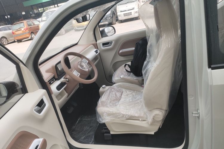 五菱汽车 宏光MINIEV 2024款 第三代 215km 青春版中控内饰19