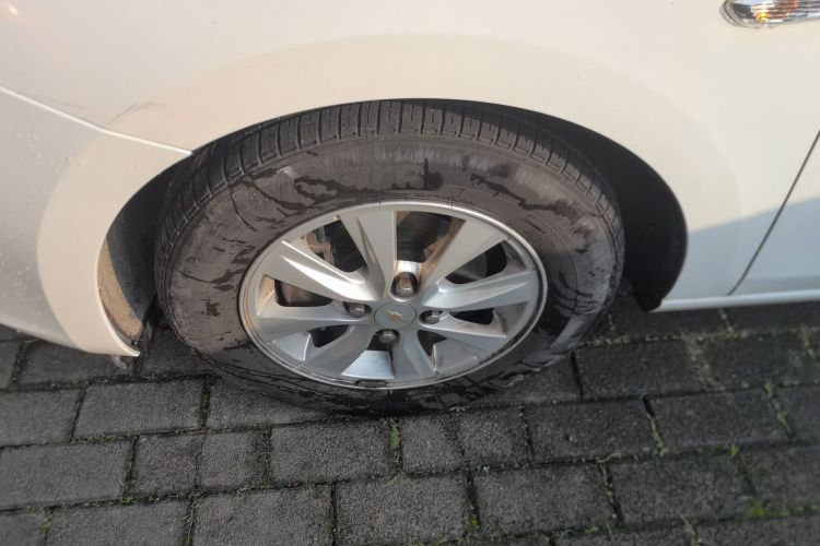 雪佛兰 2015款 赛欧3 1.5L AMT幸福天窗版车身外观6007