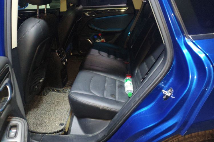 众泰SR9 2017款 2.0T 自动极致之梦版中控内饰21