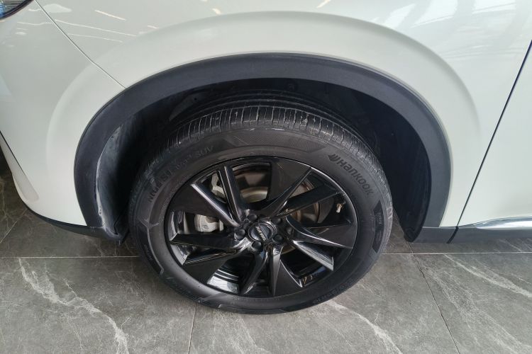 哈弗H6 2021款 第三代 2.0T 自动两驱Max车身外观35